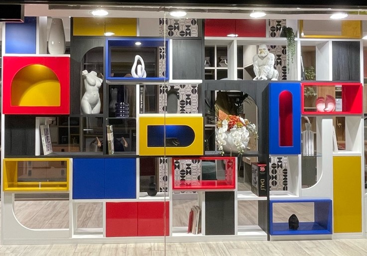 Archea Aix-en-Provence réalise une bibliothèque sur mesure de style Mondrian